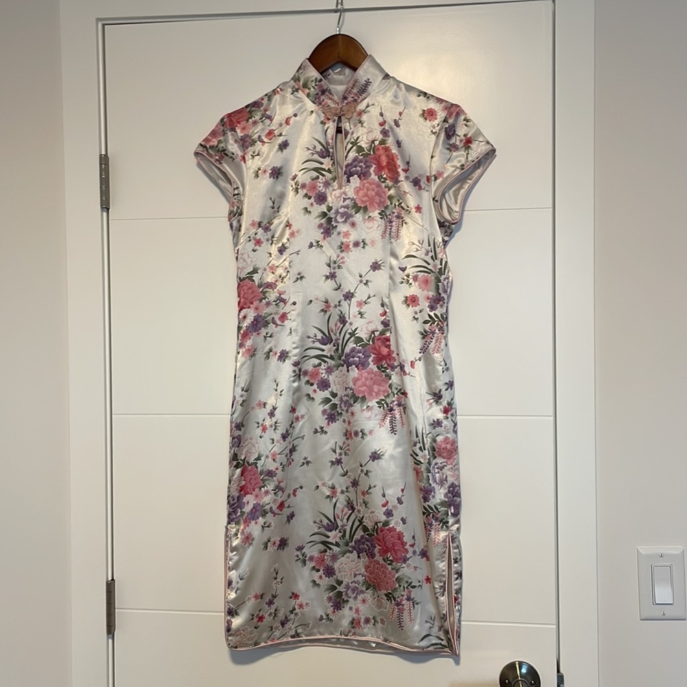 White Floral Cheongsam Qipao
